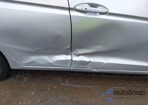 2015 Honda Fit Ex/Ex-L z USA, uszkodzony, nr VIN 3HGGK5H80FM704318